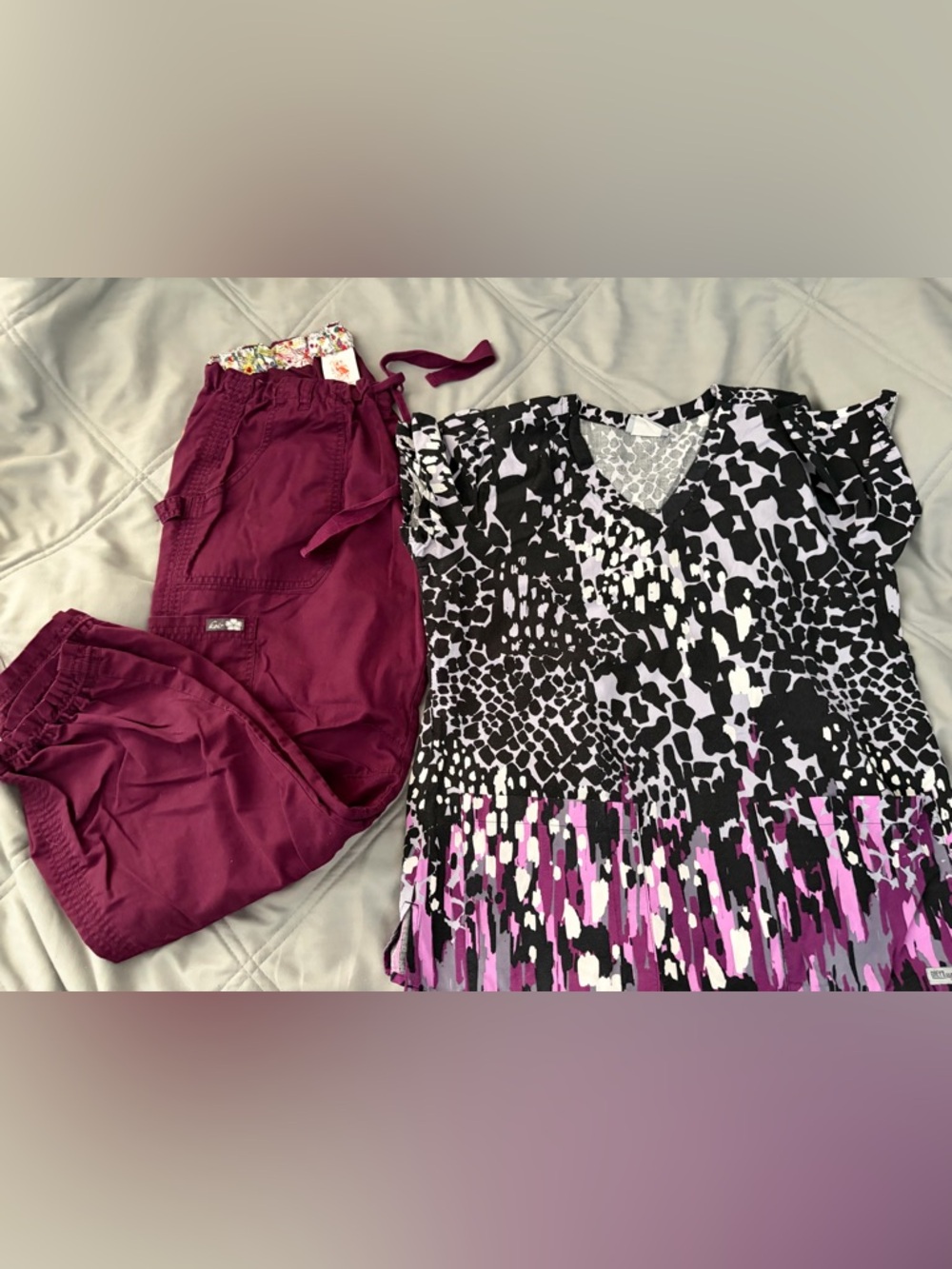 Scrub set
